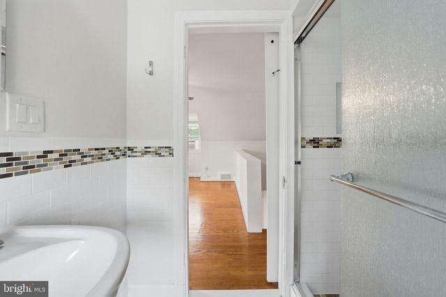 29 N BEDFORD ST, Arlington, VA 22201