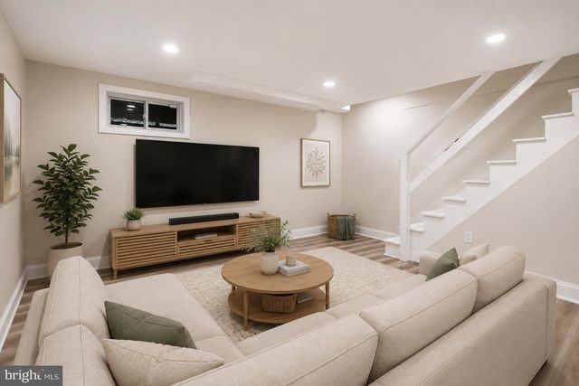 29 N BEDFORD ST, Arlington, VA 22201