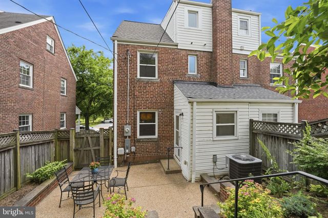 29 N BEDFORD ST, Arlington, VA 22201