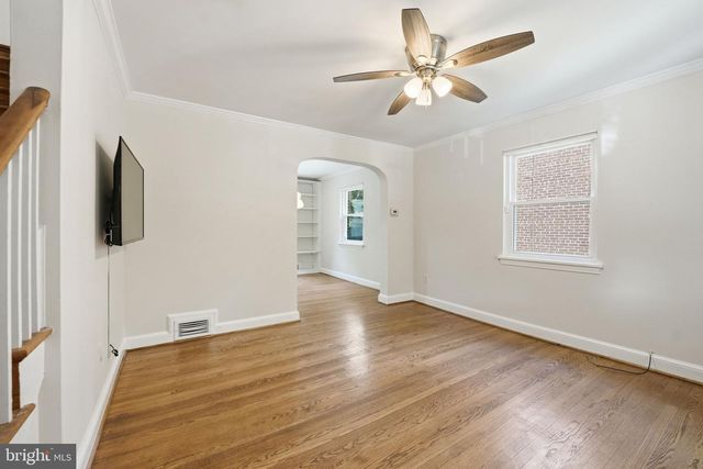 29 N BEDFORD ST, Arlington, VA 22201
