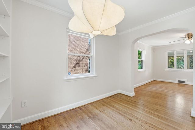 29 N BEDFORD ST, Arlington, VA 22201