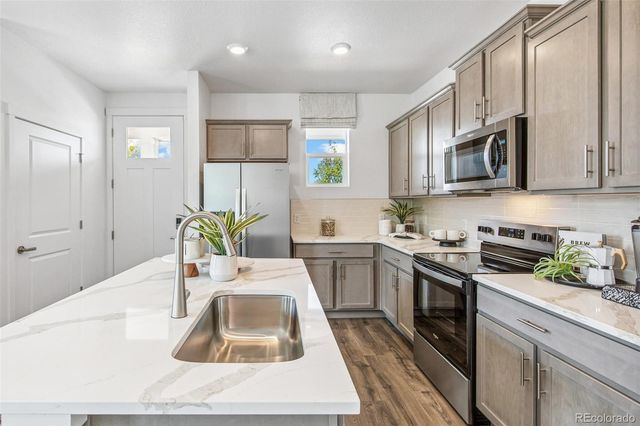 1410 S Boston Court B, Denver, CO 80247