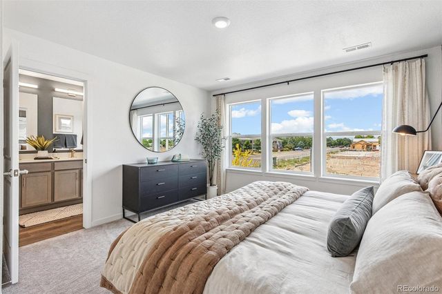 1410 S Boston Court B, Denver, CO 80247