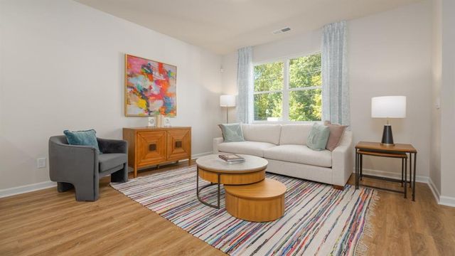 2035 Windward Rd, Stone Mountain, GA 30088