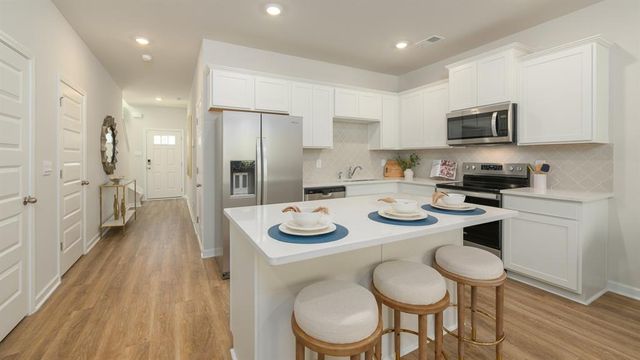 2035 Windward Rd, Stone Mountain, GA 30088