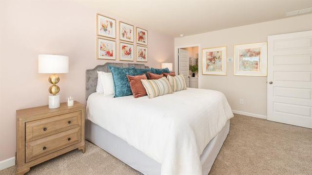 2035 Windward Rd, Stone Mountain, GA 30088