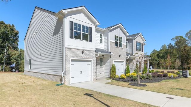 2035 Windward Rd, Stone Mountain, GA 30088