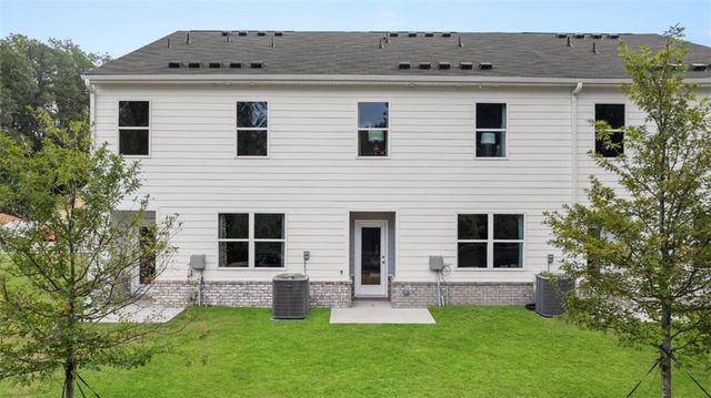 2035 Windward Rd, Stone Mountain, GA 30088