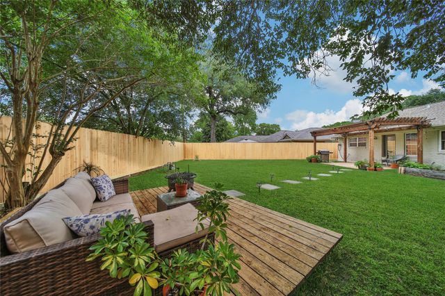 11218 Cliffwood Drive, Houston, TX 77035