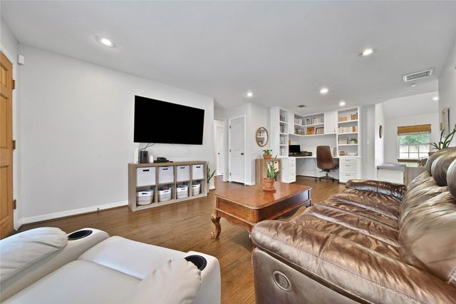 11218 Cliffwood Drive, Houston, TX 77035