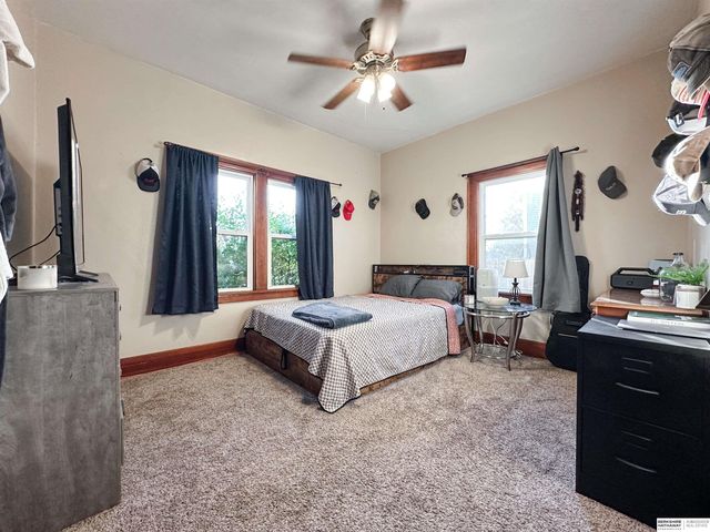 730 W 10th Street, Fremont, NE 68025