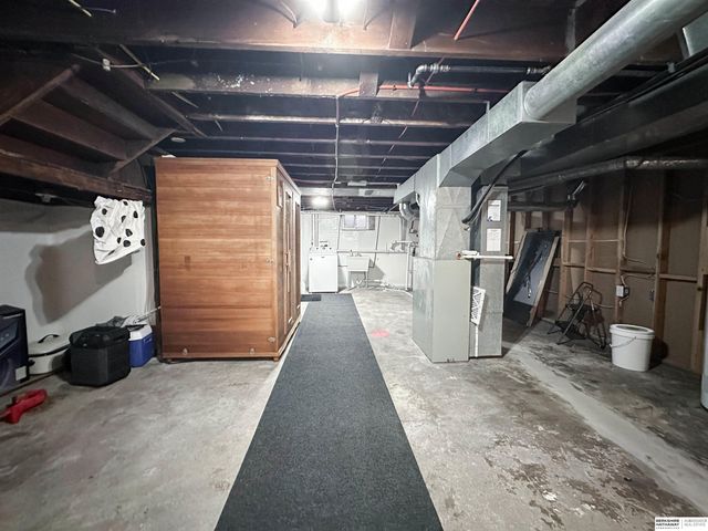 730 W 10th Street, Fremont, NE 68025