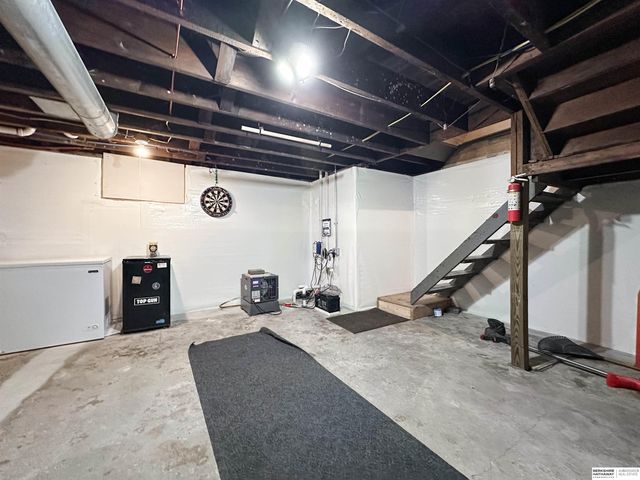 730 W 10th Street, Fremont, NE 68025