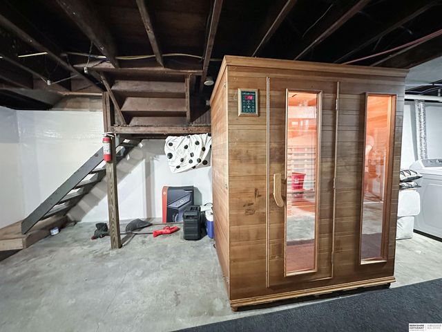 730 W 10th Street, Fremont, NE 68025