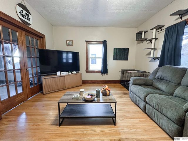 730 W 10th Street, Fremont, NE 68025