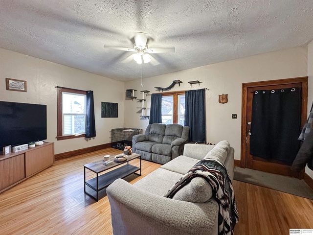 730 W 10th Street, Fremont, NE 68025