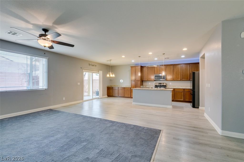 7745 Donner Peak Street, Las Vegas, NV 89166 — photo 3