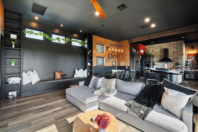 608 Buffalo TRL, Liberty Hill, TX 78642