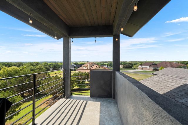 608 Buffalo TRL, Liberty Hill, TX 78642