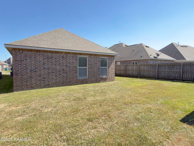 206 Caillou Grove Road, Youngsville, LA 70592