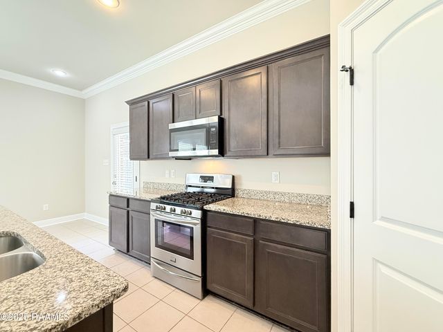 206 Caillou Grove Road, Youngsville, LA 70592