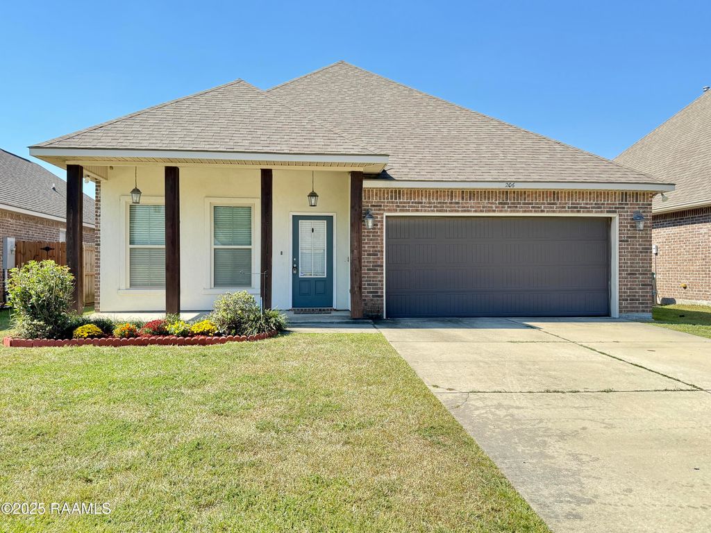 206 Caillou Grove Road, Youngsville, LA 70592