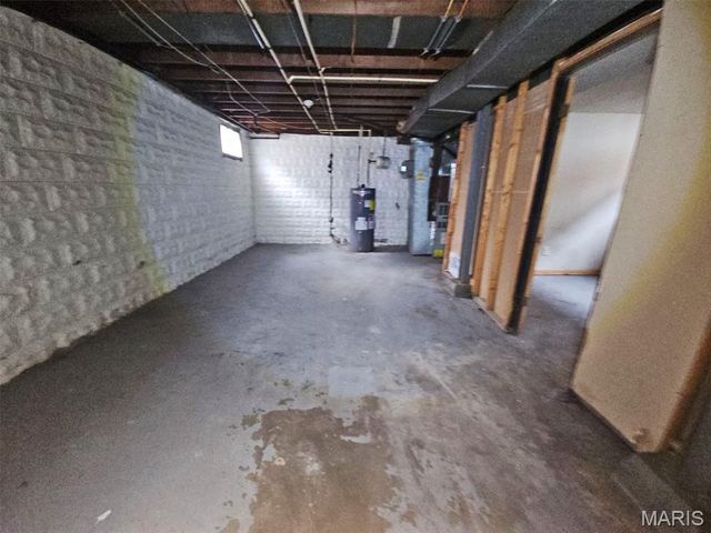 8729 Acacia Drive, Jennings, MO 63136