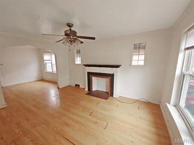 8729 Acacia Drive, Jennings, MO 63136