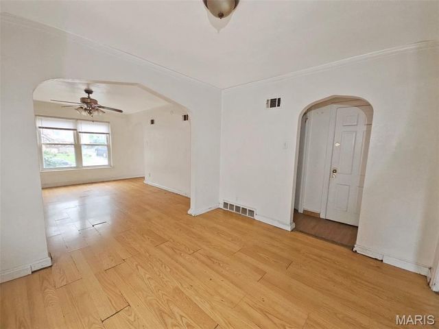 8729 Acacia Drive, Jennings, MO 63136