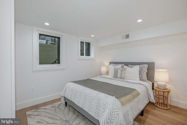 1438 TAYLOR ST NW, Washington, DC 20011