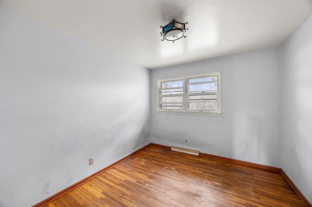 772 Creek Avenue, Mendota Heights, MN 55120