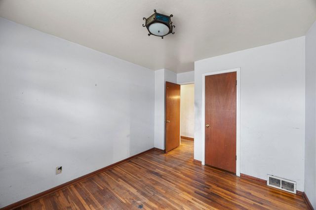 772 Creek Avenue, Mendota Heights, MN 55120