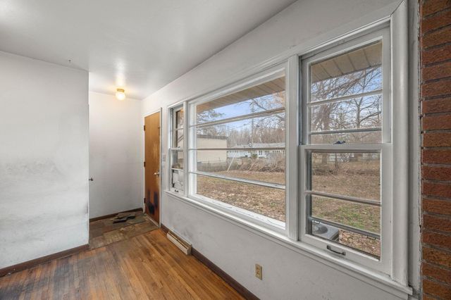 772 Creek Avenue, Mendota Heights, MN 55120