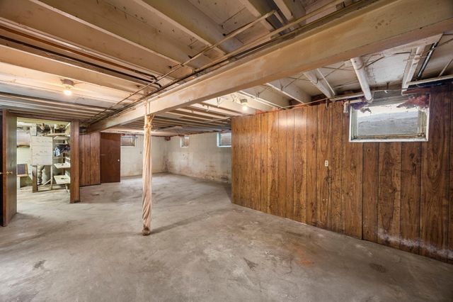 772 Creek Avenue, Mendota Heights, MN 55120