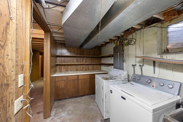 772 Creek Avenue, Mendota Heights, MN 55120