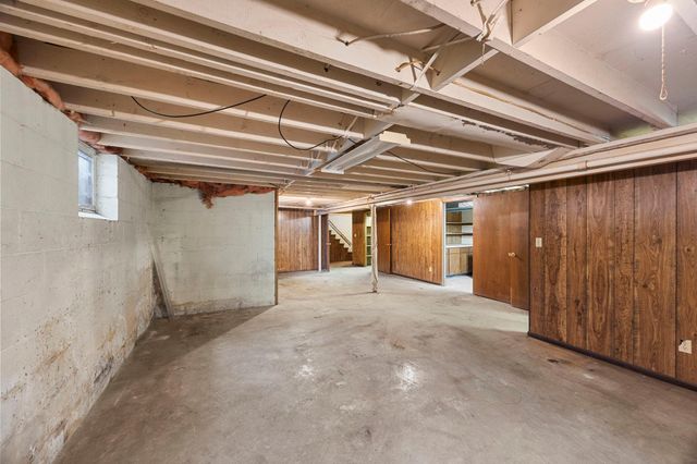 772 Creek Avenue, Mendota Heights, MN 55120