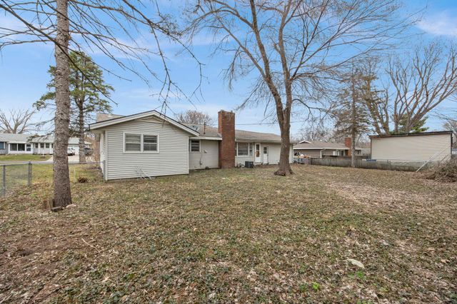 772 Creek Avenue, Mendota Heights, MN 55120