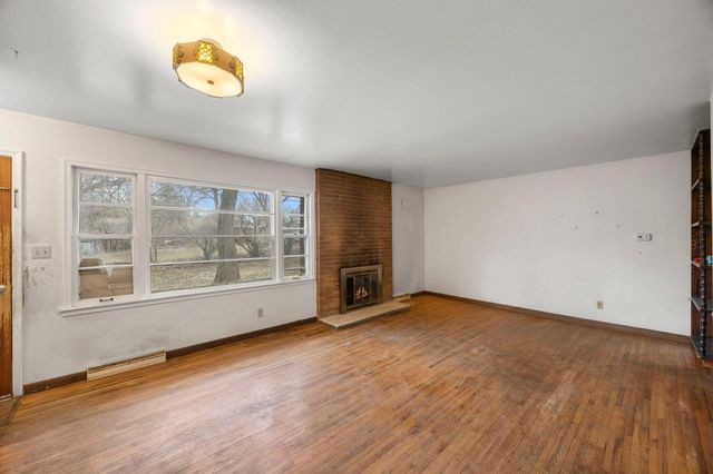 772 Creek Avenue, Mendota Heights, MN 55120