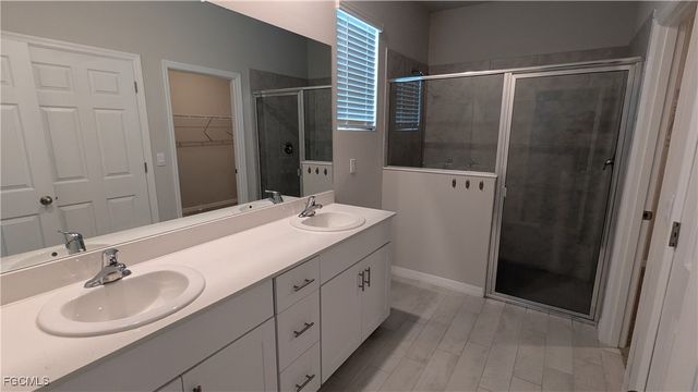 828 Friendship CIR, Labelle, FL 33935