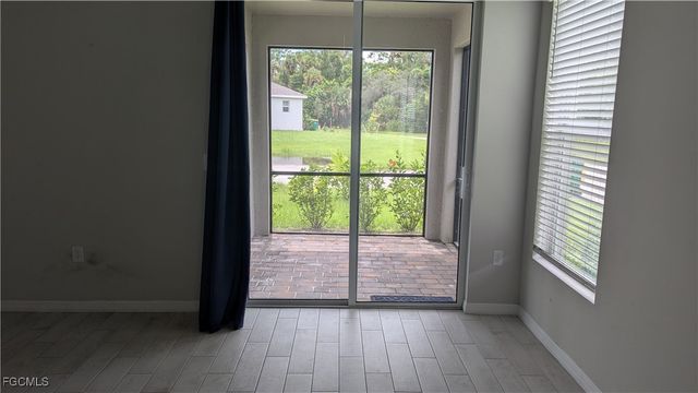 828 Friendship CIR, Labelle, FL 33935