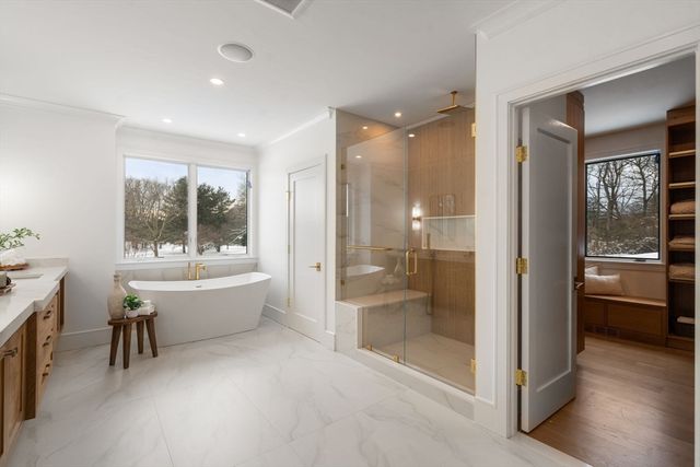 14 Fiske Pond Rd, Holliston, MA 01746