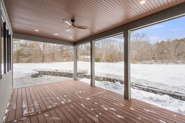 14 Fiske Pond Rd, Holliston, MA 01746