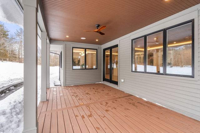 14 Fiske Pond Rd, Holliston, MA 01746