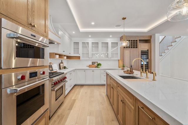 14 Fiske Pond Rd, Holliston, MA 01746