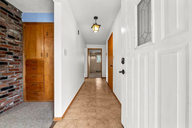 147 N LINDSEY St, Tekoa, WA 99033