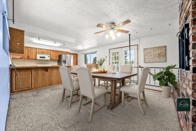 147 N LINDSEY St, Tekoa, WA 99033