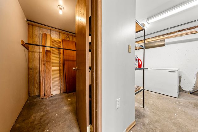 147 N LINDSEY St, Tekoa, WA 99033