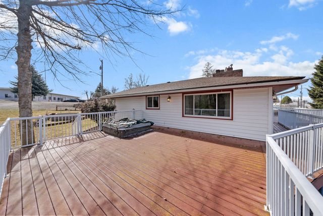 147 N LINDSEY St, Tekoa, WA 99033