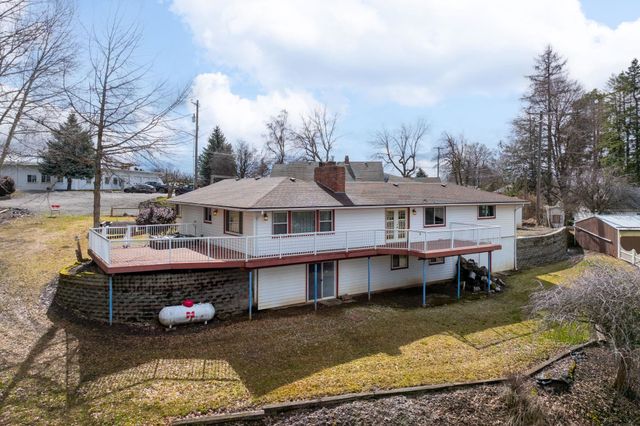 147 N LINDSEY St, Tekoa, WA 99033