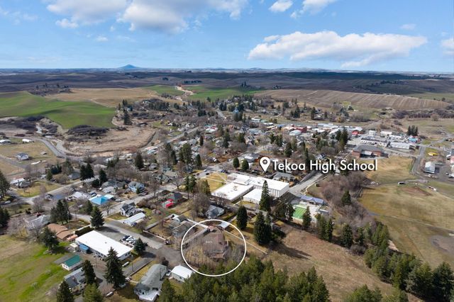 147 N LINDSEY St, Tekoa, WA 99033